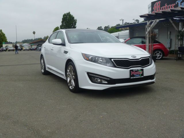 2013 Kia Optima AWD, REAR DVD, Navigation, 3RD ROW, Mem/heat Seats