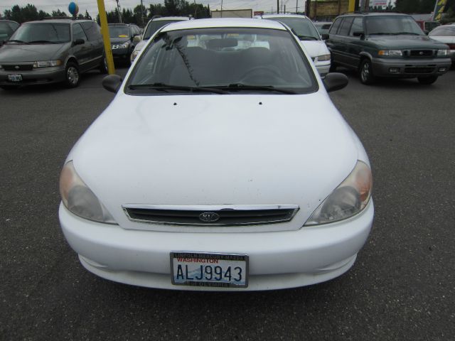 2001 Kia Rio Base