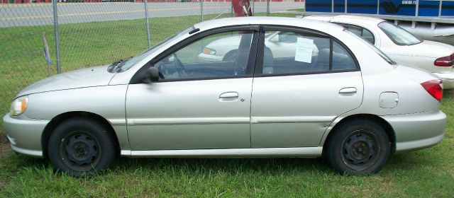 2001 Kia Rio Base