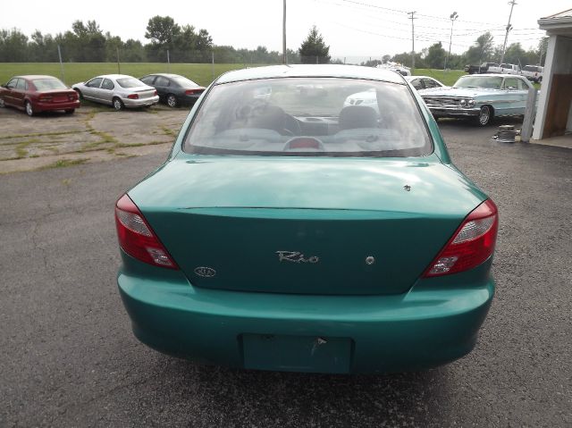 2002 Kia Rio FWD CXS