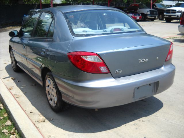 2002 Kia Rio 3.5tl W/tech Pkg