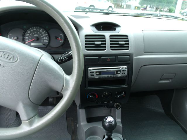 2003 Kia Rio 3.5tl W/tech Pkg