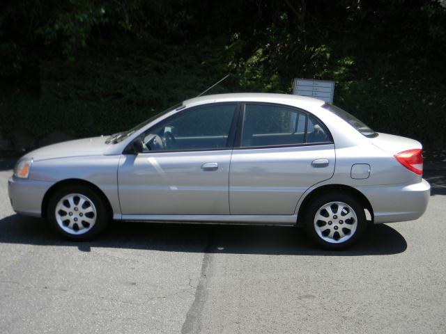 2003 Kia Rio Unknown