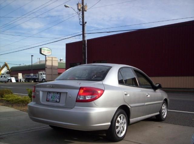 2003 Kia Rio SLT QUAD CAB 4 X