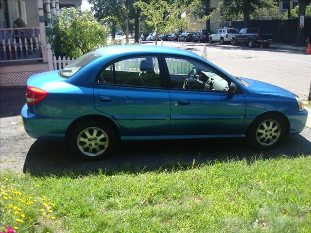 2003 Kia Rio Unknown