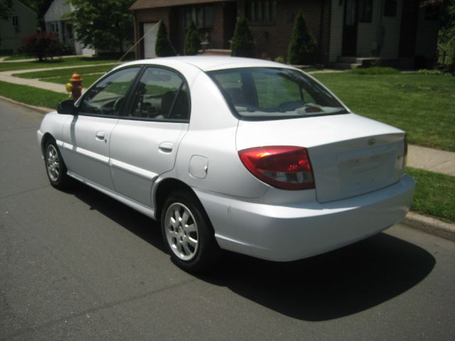 2003 Kia Rio 3.5tl W/tech Pkg