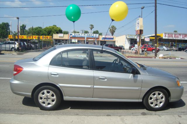 2004 Kia Rio 3.5tl W/tech Pkg