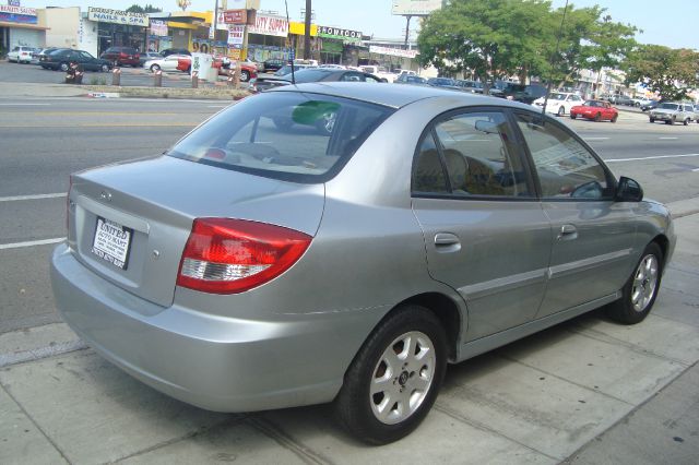 2004 Kia Rio 3.5tl W/tech Pkg