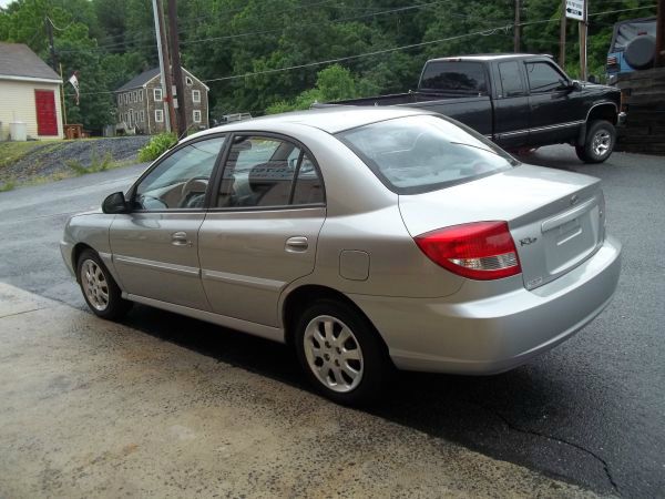 2005 Kia Rio 3.5tl W/tech Pkg