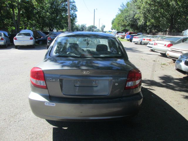 2005 Kia Rio 3.5tl W/tech Pkg