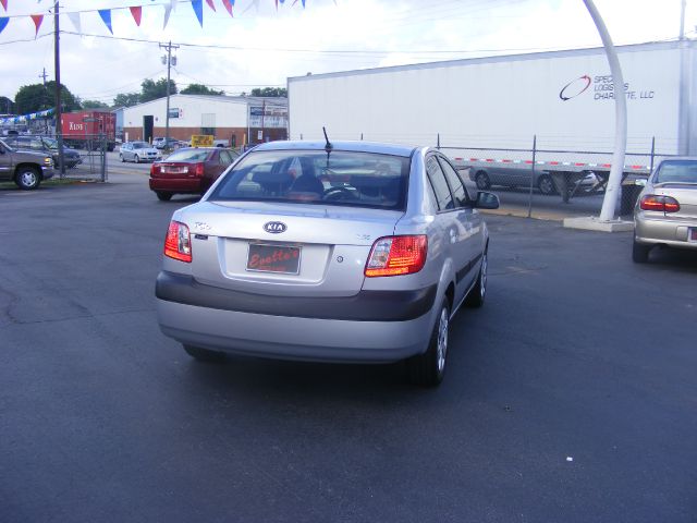 2006 Kia Rio Elk Conversion Van