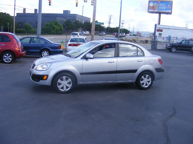 2006 Kia Rio Elk Conversion Van