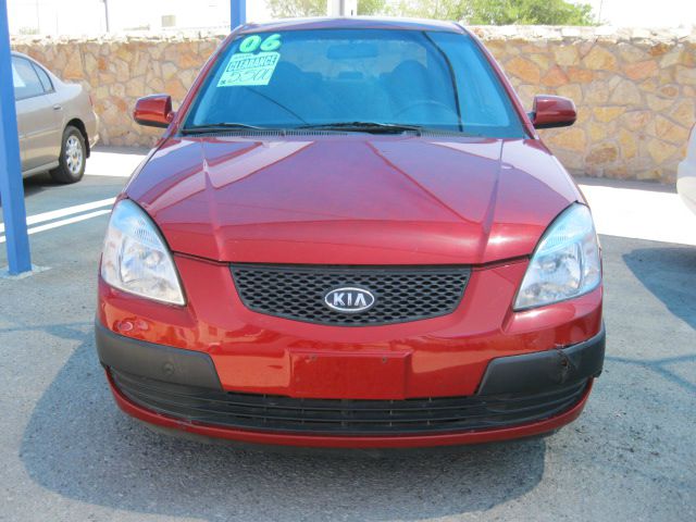 2006 Kia Rio Elk Conversion Van