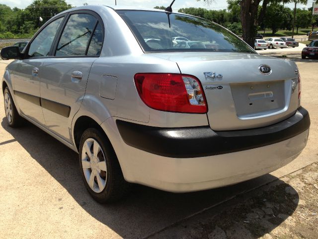 2006 Kia Rio Elk Conversion Van