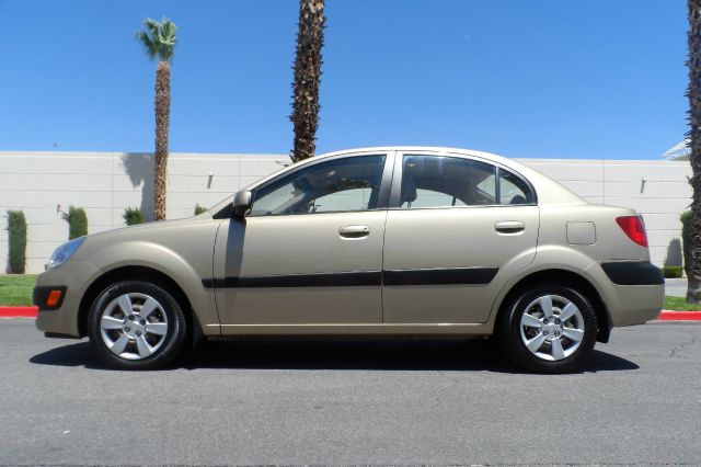 2007 Kia Rio Elk Conversion Van