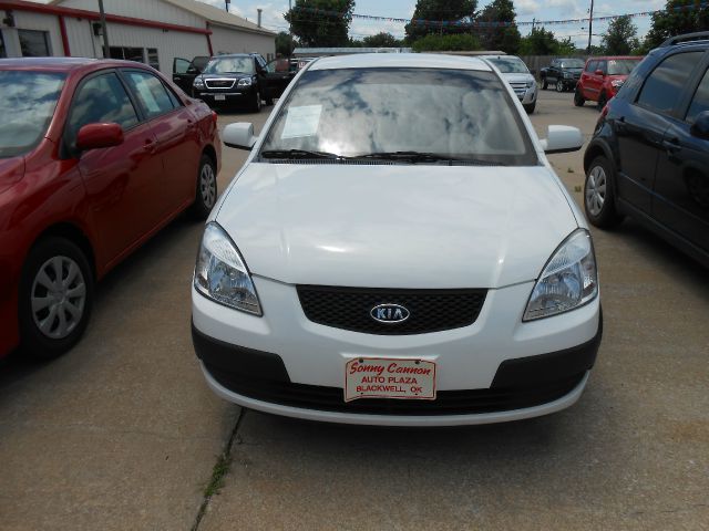 2007 Kia Rio Elk Conversion Van