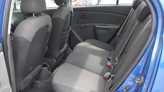 2007 Kia Rio Elk Conversion Van