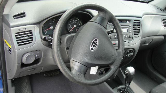 2007 Kia Rio Elk Conversion Van