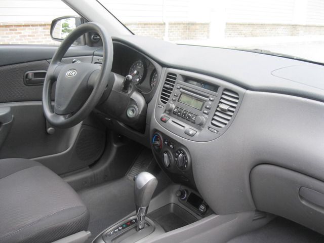 2007 Kia Rio Unknown