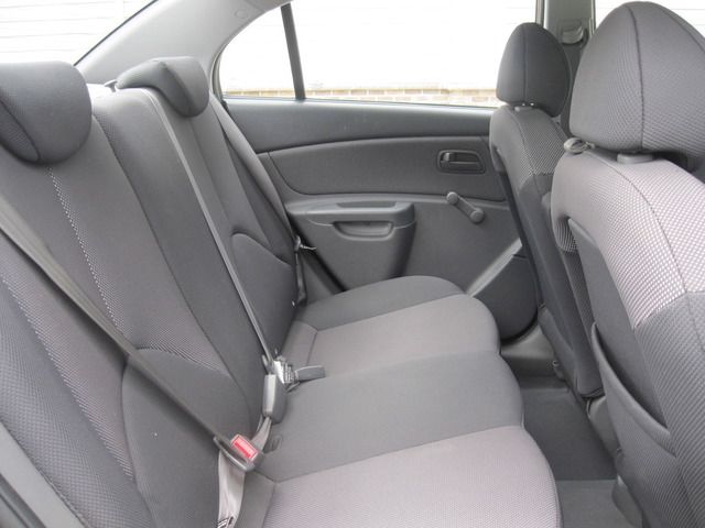 2007 Kia Rio Unknown