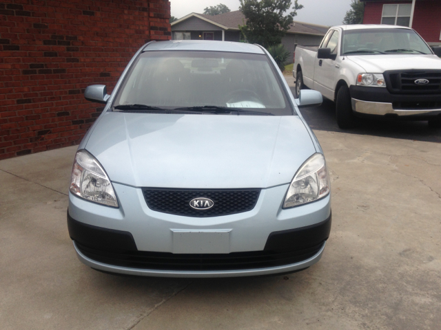 2008 Kia Rio Elk Conversion Van