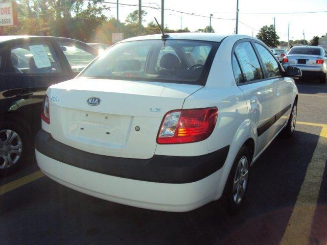 2009 Kia Rio Elk Conversion Van