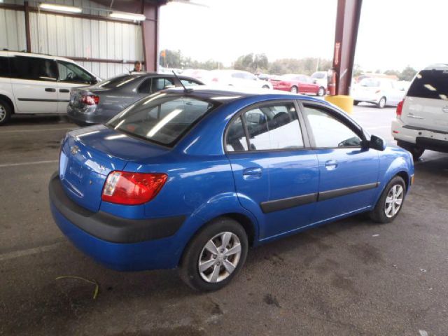 2009 Kia Rio Elk Conversion Van