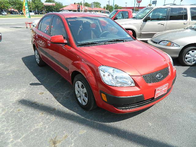 2009 Kia Rio Elk Conversion Van