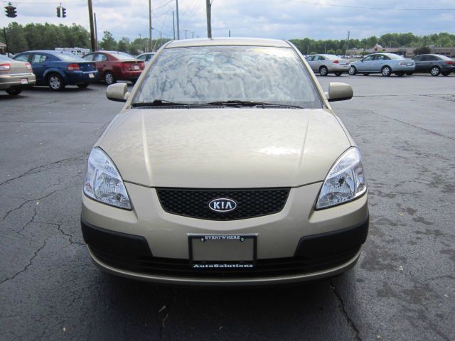 2009 Kia Rio Elk Conversion Van