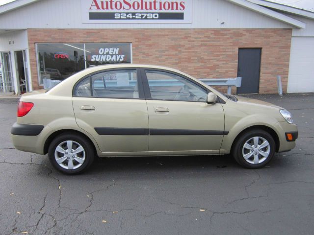 2009 Kia Rio Elk Conversion Van