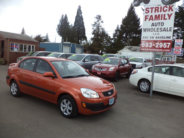 2009 Kia Rio Elk Conversion Van