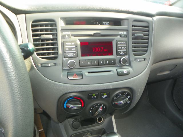 2010 Kia Rio Elk Conversion Van