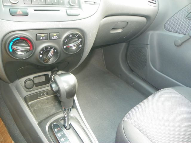 2010 Kia Rio Elk Conversion Van