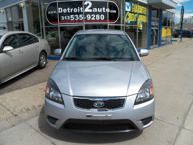 2010 Kia Rio Elk Conversion Van