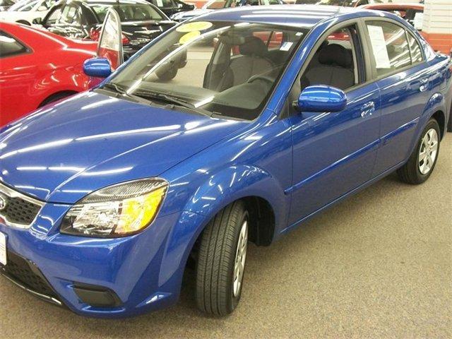 2010 Kia Rio Elk Conversion Van