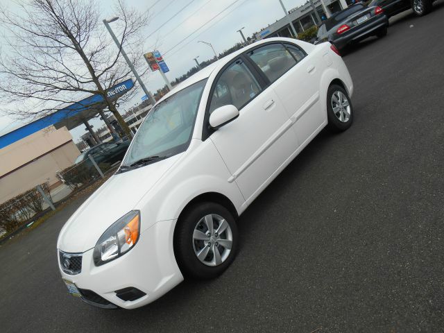 2010 Kia Rio Elk Conversion Van