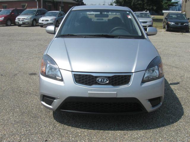 2010 Kia Rio Elk Conversion Van