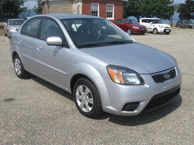 2010 Kia Rio Elk Conversion Van