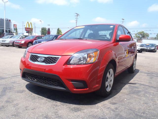 2010 Kia Rio Elk Conversion Van