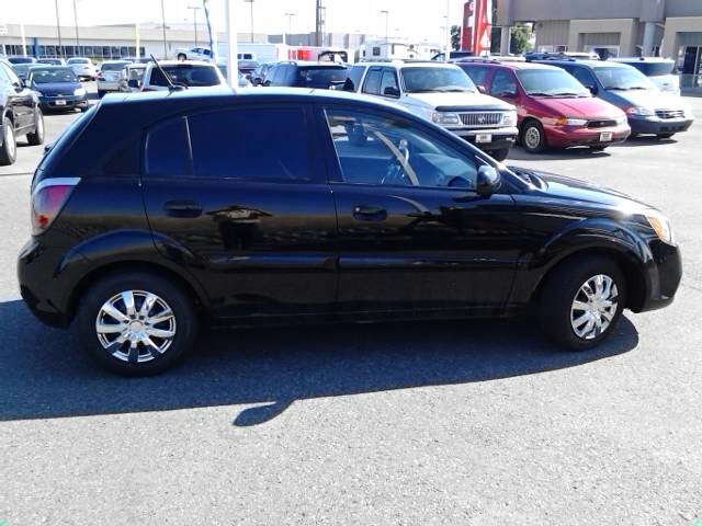 2010 Kia Rio Elk Conversion Van