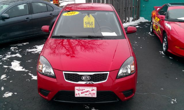 2011 Kia Rio Elk Conversion Van