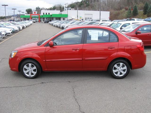 2011 Kia Rio F-150 Reg Cab