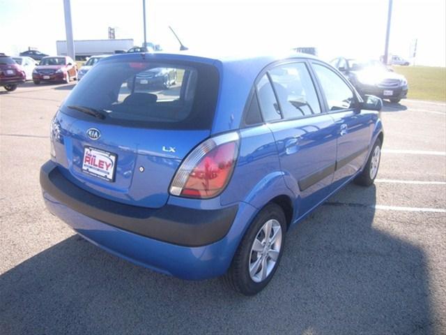 2008 Kia Rio5 Elk Conversion Van