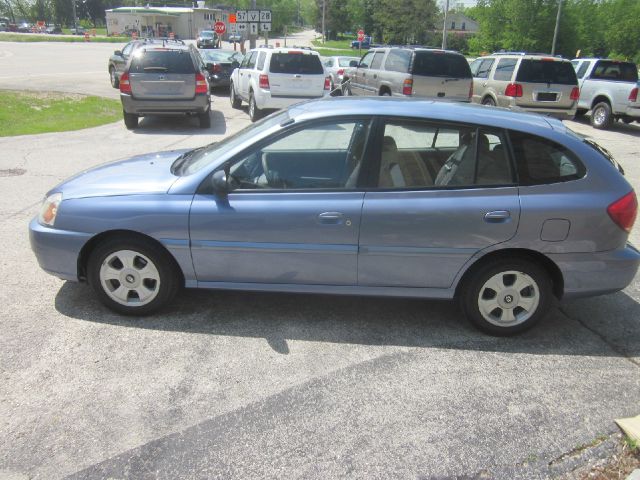 2004 Kia Rio Cinco SW2