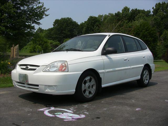 2004 Kia Rio Cinco Unknown