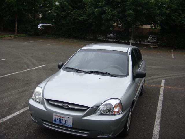 2004 Kia Rio Cinco SW2