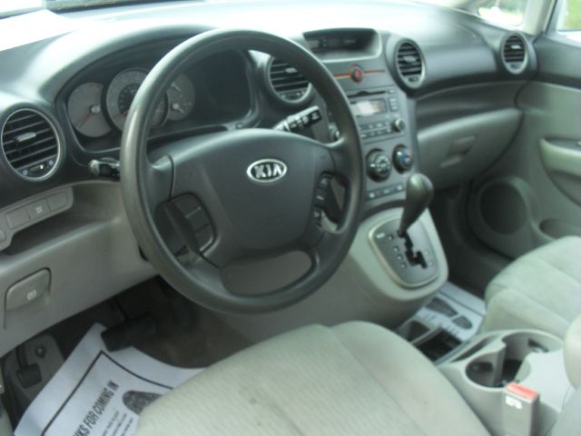 2007 Kia Rondo 5dr HB