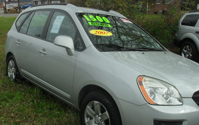 2007 Kia Rondo 5dr HB