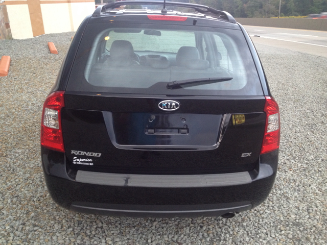 2007 Kia Rondo Open-top