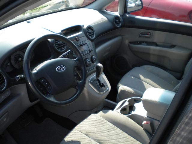 2007 Kia Rondo 5dr HB